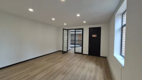 Cullinan Office Park, 2 Cullinan Close, Morningside - Left Wing Brown (4)